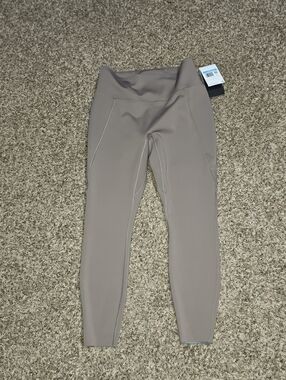 NIKE Womens High Rise  Dri Fit Leggings! Sz Medium/ Medium Support, 7/8 Length